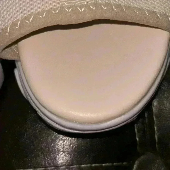 NWOT SHEIN Sandels - Picture 4 of 6